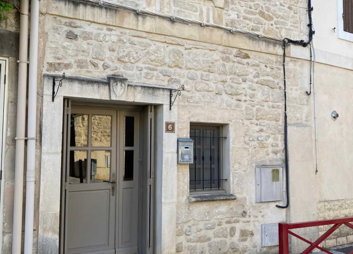 Bienvenue Au 6 - Calme Et Charme De La Pierre. Villa Fourques  Fourques (Gard)