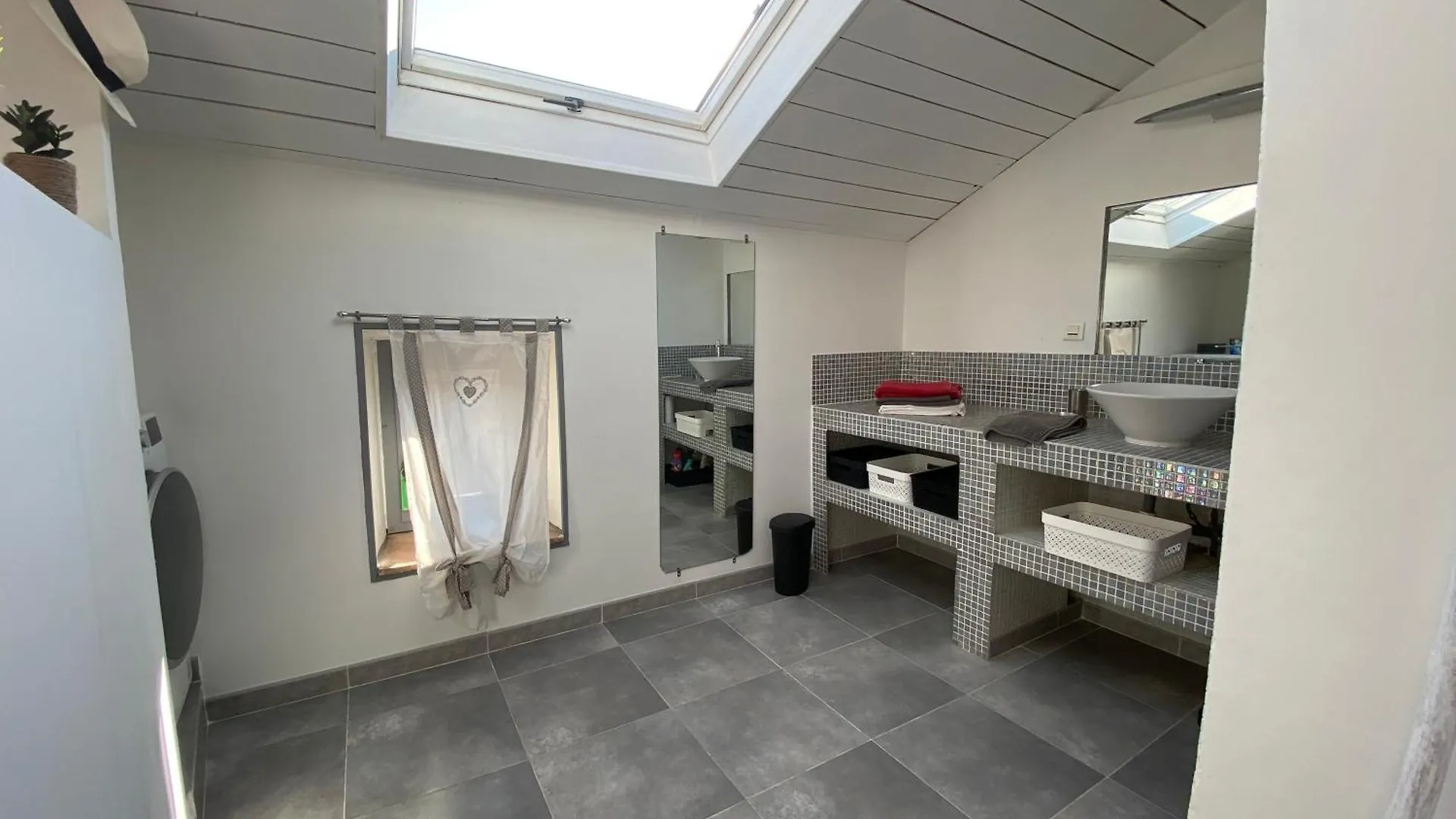 Holiday home Bienvenue Au 6 - Calme Et Charme De La Pierre. Villa Fourques