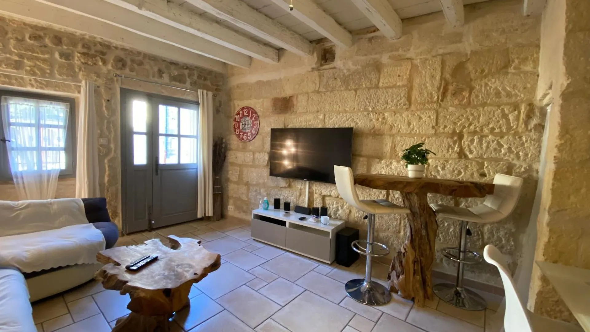 Bienvenue Au 6 - Calme Et Charme De La Pierre. Villa Fourques  France