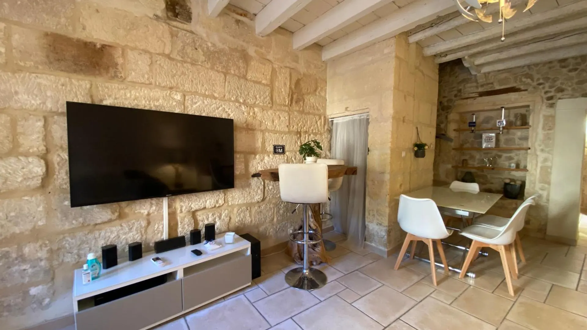 Holiday home Bienvenue Au 6 - Calme Et Charme De La Pierre. Villa Fourques